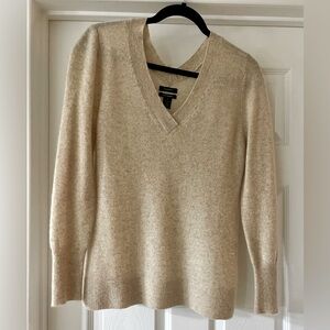 Halogen V-Neck Cashmere Sweater, Size Medium